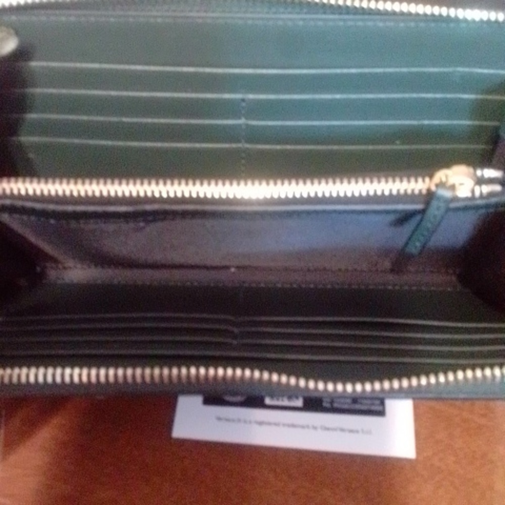 Versace Wallet - Picture 5 of 5